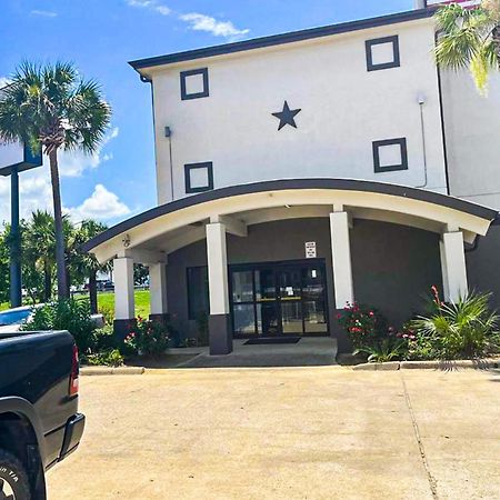 Oyo Townhouse Beaumont Medical Center Area Hotel Exterior photo